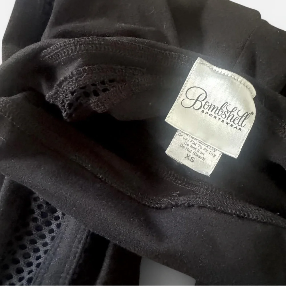 Bombshell Sportswear Black Leggings with Mesh Panel - Picture 5 of 5